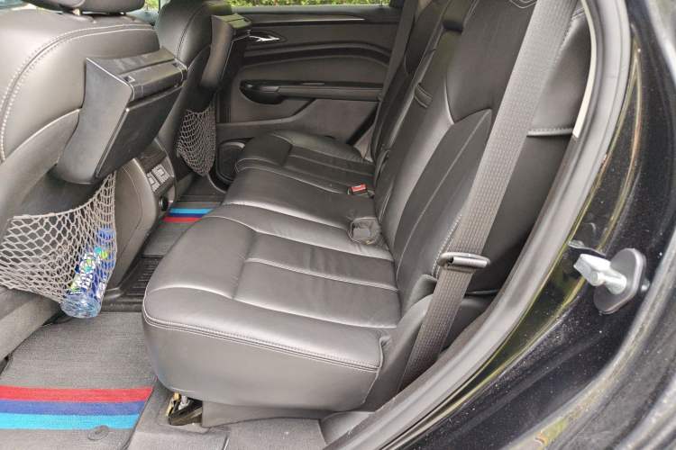 Used Cadillac SRX 2015 3.0L Comfort Version Left Rear Seat