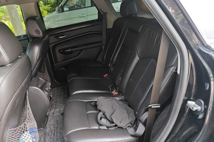 Used Cadillac SRX 2015 3.0L Comfort Version Left Rear Seat