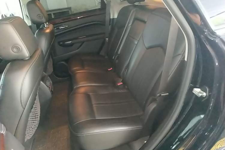 Used Cadillac SRX 2015 3.0L Luxury Model Left Rear Seat
