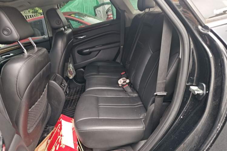 Used Cadillac SRX 2015 3.0L Elite Model Left Rear Seat