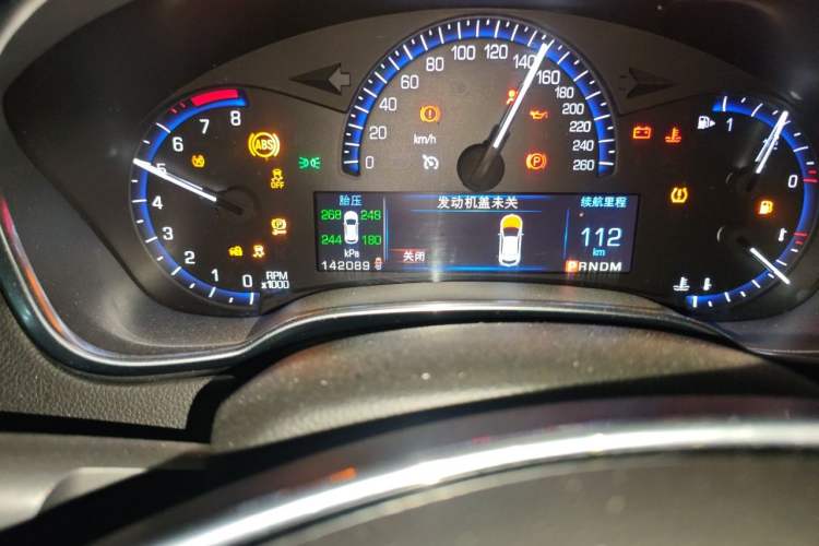Used Cadillac SRX 2015 3.0L Elite Model Odometer Close Up