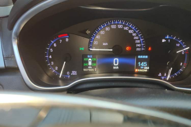 Used Cadillac SRX 2015 3.0L Comfort Version Odometer Close Up