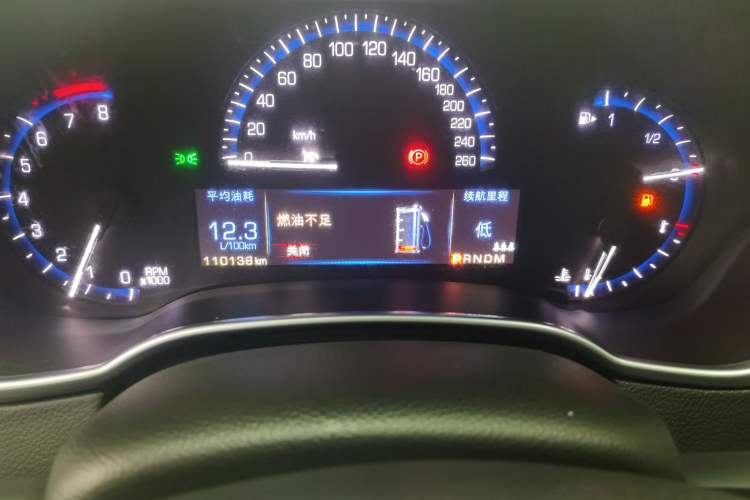 Used Cadillac SRX 2015 3.0L Comfort Version Odometer Close Up