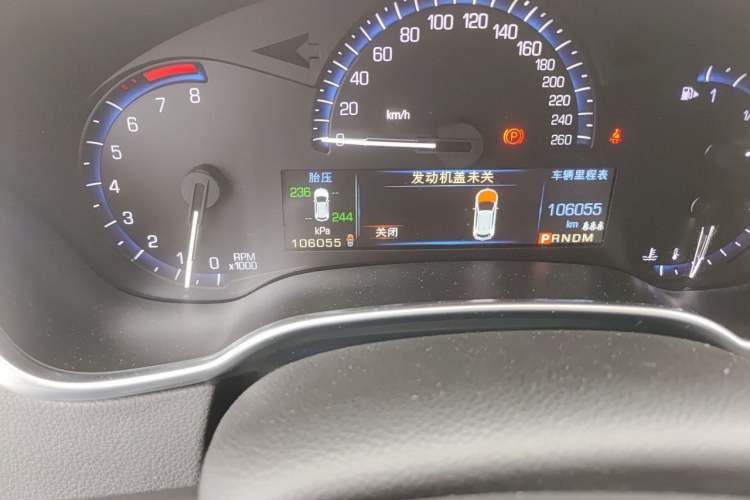 Used Cadillac SRX 2015 3.0L Elite Model Odometer Close Up
