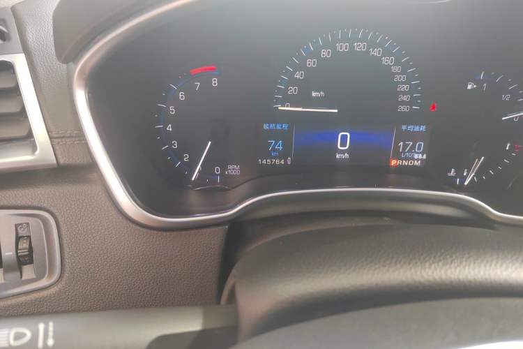 Used Cadillac SRX 2015 3.0L Comfort Version Odometer Close Up