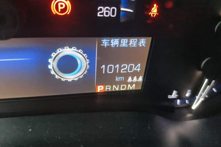 Used Cadillac SRX 2015 3.0L Elite Model Odometer Close Up