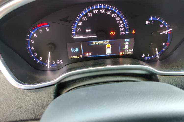 Used Cadillac SRX 2015 3.0L Elite Model Odometer Close Up