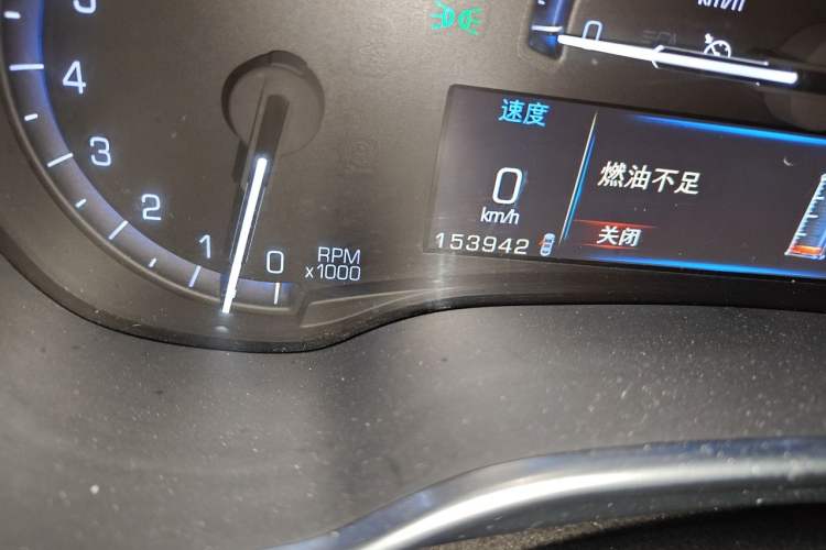 Used Cadillac SRX 2015 3.0L Leading Model Odometer Close Up