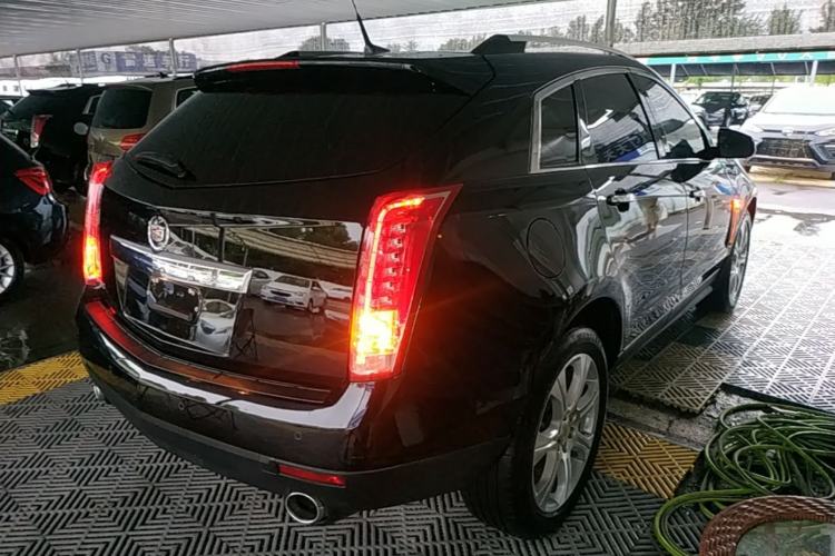 Used Cadillac SRX 2015 3.0L Leading Model Rear Right 45 Deg