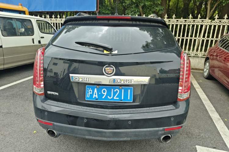 Used Cadillac SRX 2015 3.0L Elite Model Rear