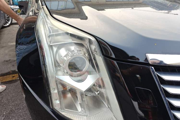 Used Cadillac SRX 2015 3.0L Luxury Model Right Front Headlight