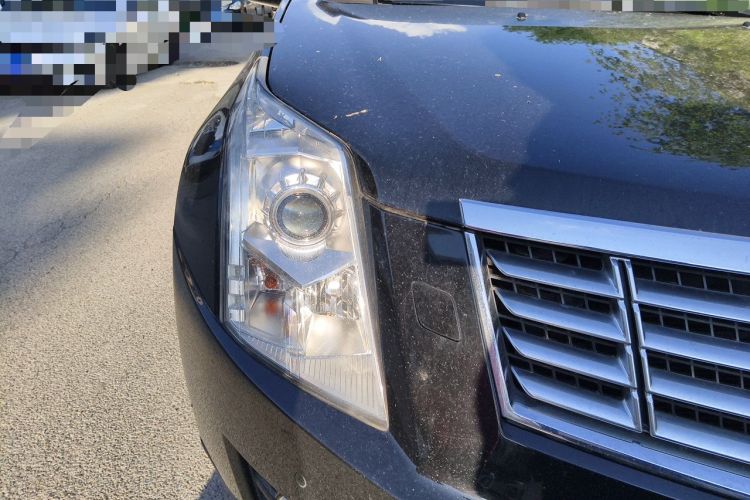 Used Cadillac SRX 2015 3.0L Elite Model Right Front Headlight