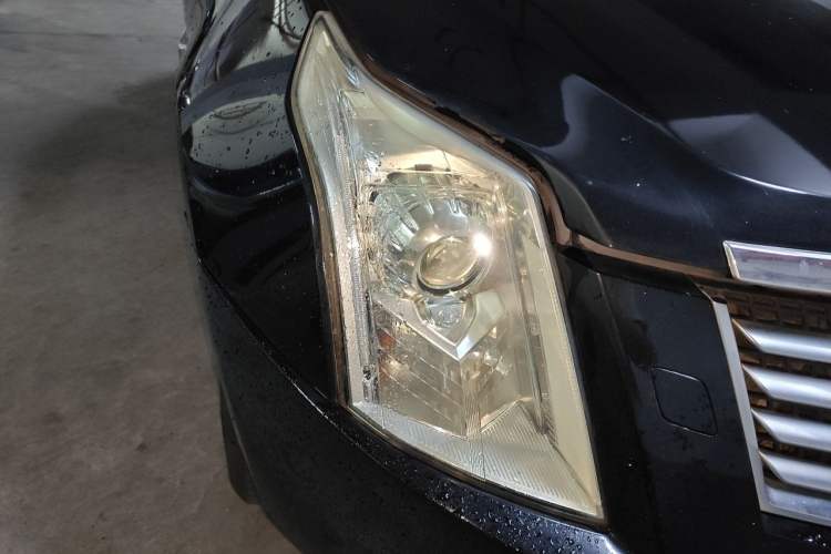 Used Cadillac SRX 2015 3.0L Leading Model Right Front Headlight