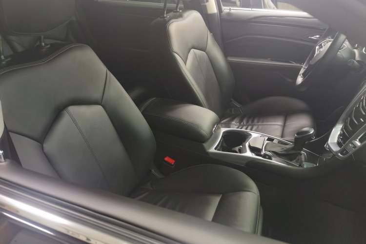 Used Cadillac SRX 2015 3.0L Comfort Version Right Front Seat