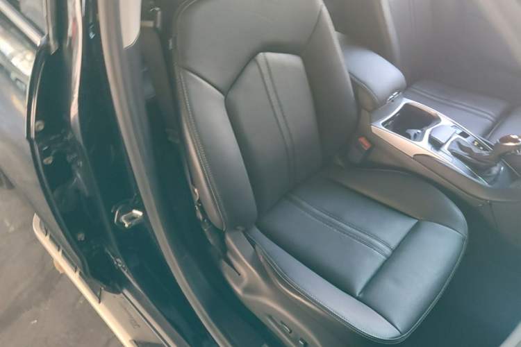Used Cadillac SRX 2015 3.0L Elite Model Right Front Seat