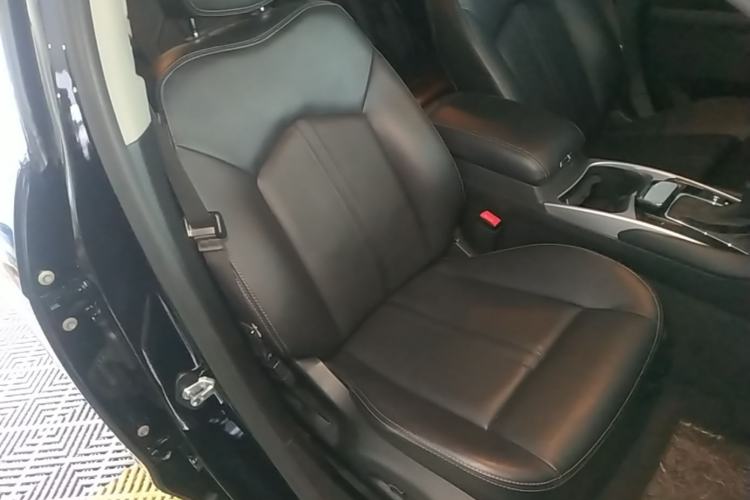 Used Cadillac SRX 2015 3.0L Luxury Model Right Front Seat