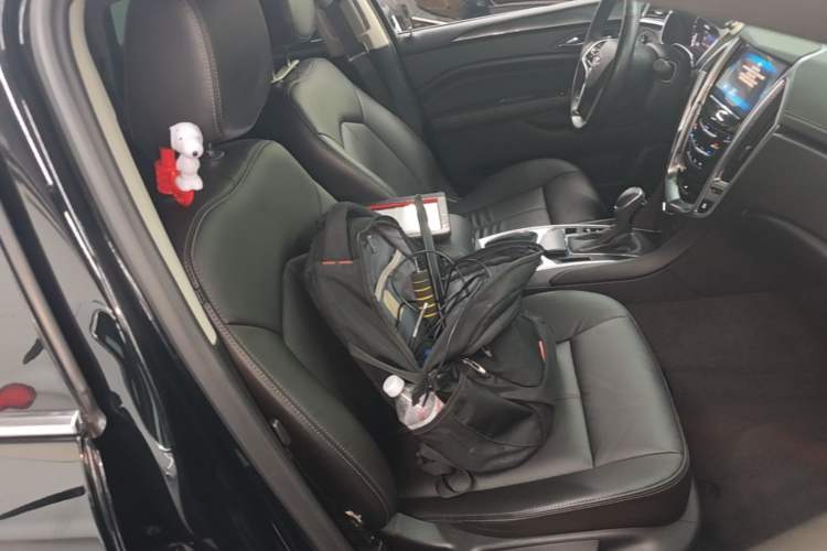 Used Cadillac SRX 2015 3.0L Comfort Version Right Front Seat