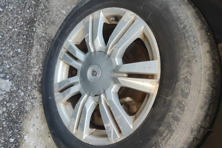 Used Cadillac SRX 2015 3.0L Comfort Version Right Front Wheel Hub