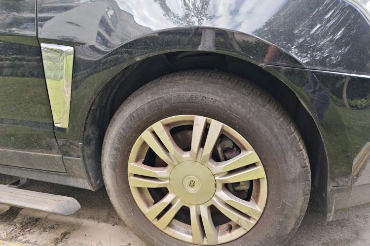 Used Cadillac SRX 2015 3.0L Comfort Version Right Front Wheel Hub