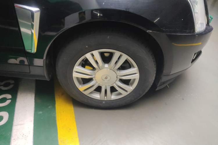 Used Cadillac SRX 2015 3.0L Elite Model Right Front Wheel Hub