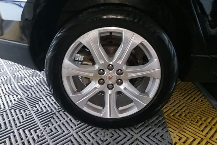 Used Cadillac SRX 2015 3.0L Leading Model Right Rear Wheel Hub