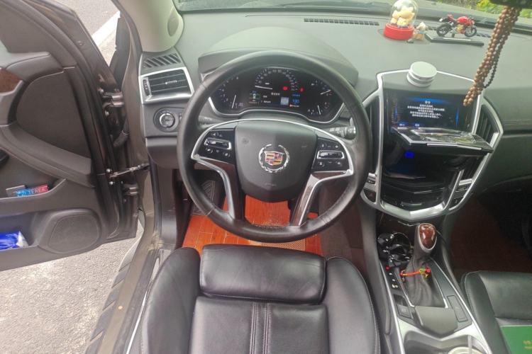 Used Cadillac SRX 2015 3.0L Elite Model Steering Wheel