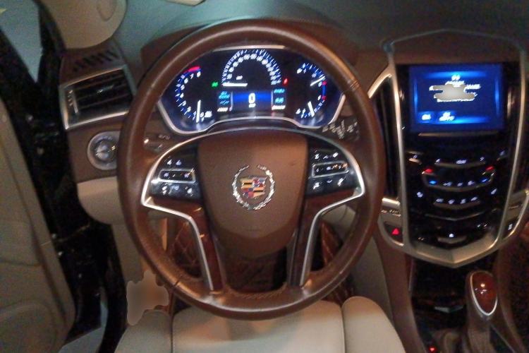 Used Cadillac SRX 2015 3.0L Elite Model Steering Wheel