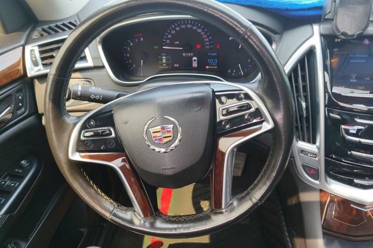 Used Cadillac SRX 2015 3.0L Elite Model Steering Wheel