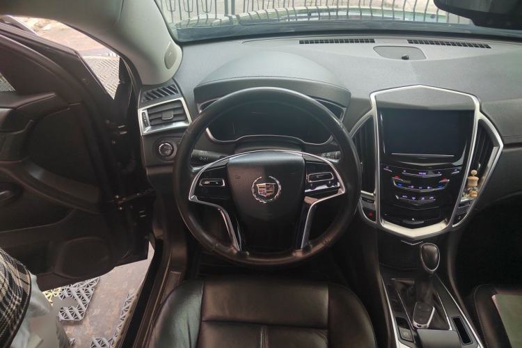 Used Cadillac SRX 2015 3.0L Comfort Version Steering Wheel