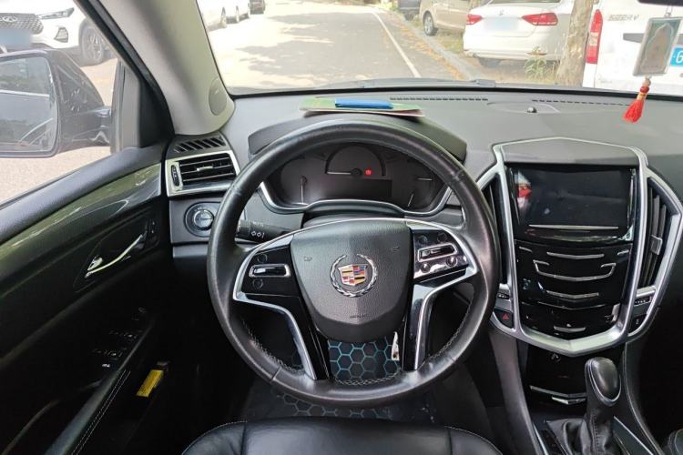 Used Cadillac SRX 2015 3.0L Comfort Version Steering Wheel