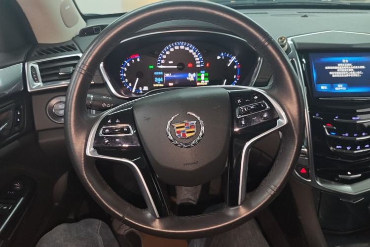 Used Cadillac SRX 2015 3.0L Comfort Version Steering Wheel