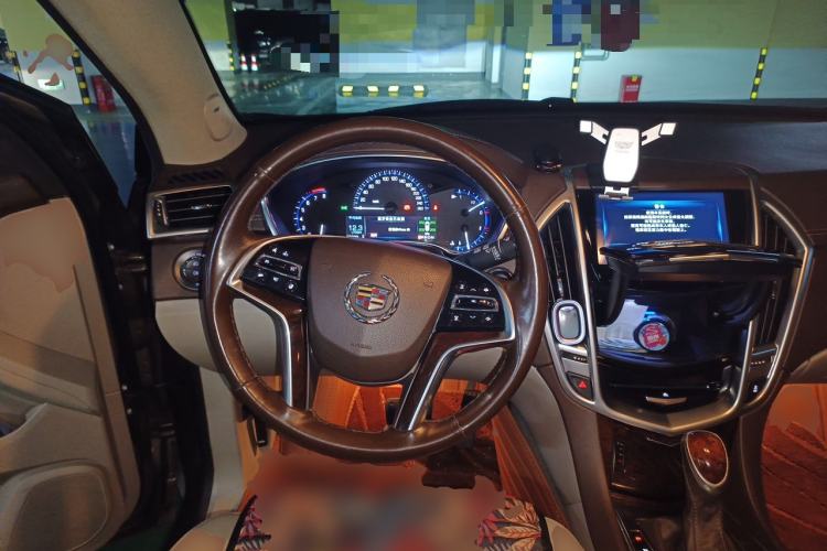 Used Cadillac SRX 2015 3.0L Elite Model Steering Wheel