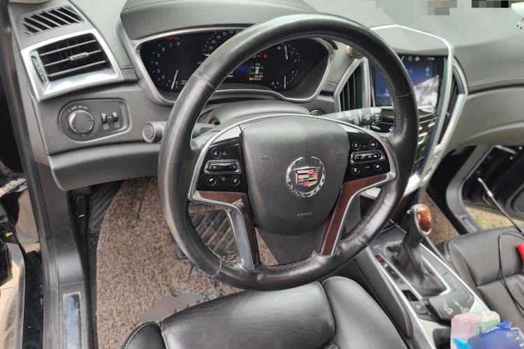 Used Cadillac SRX 2015 3.0L Elite Model Steering Wheel