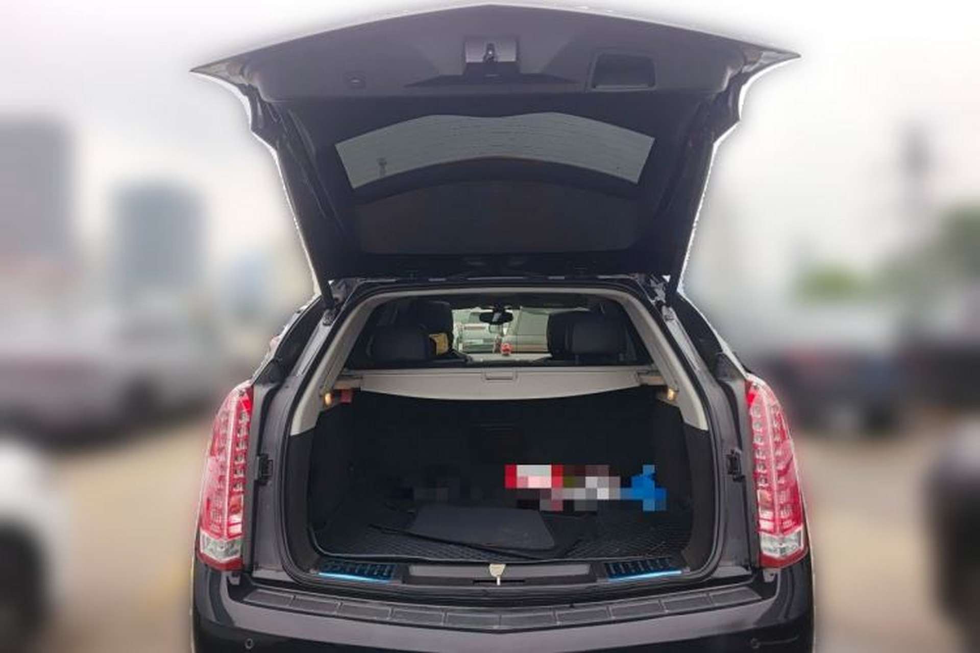 Used Cadillac SRX 2015 3.0L Elite Model Trunk