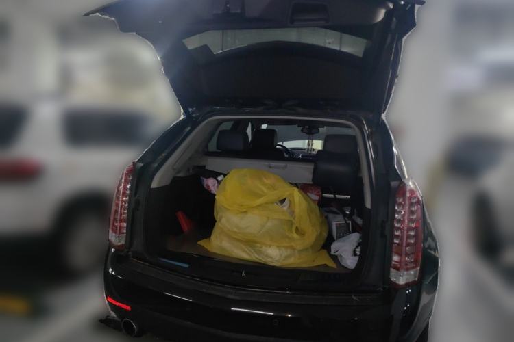 Used Cadillac SRX 2015 3.0L Elite Model Trunk