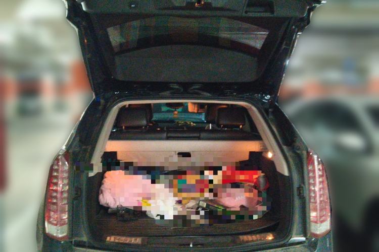 Used Cadillac SRX 2015 3.0L Elite Model Trunk