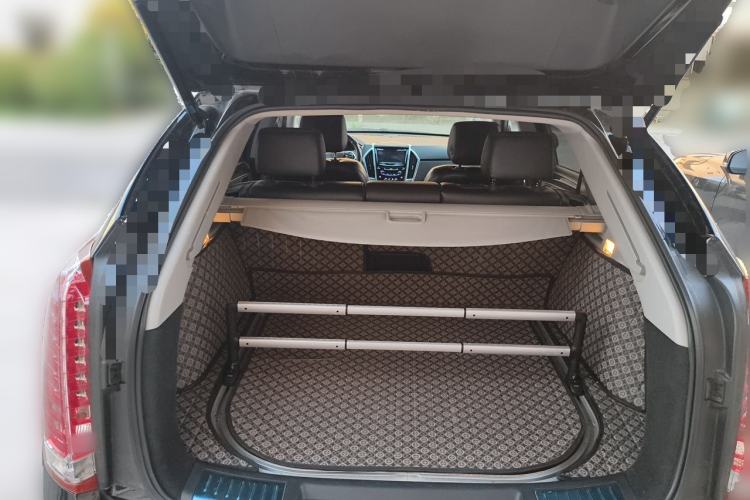 Used Cadillac SRX 2015 3.0L Elite Model Trunk