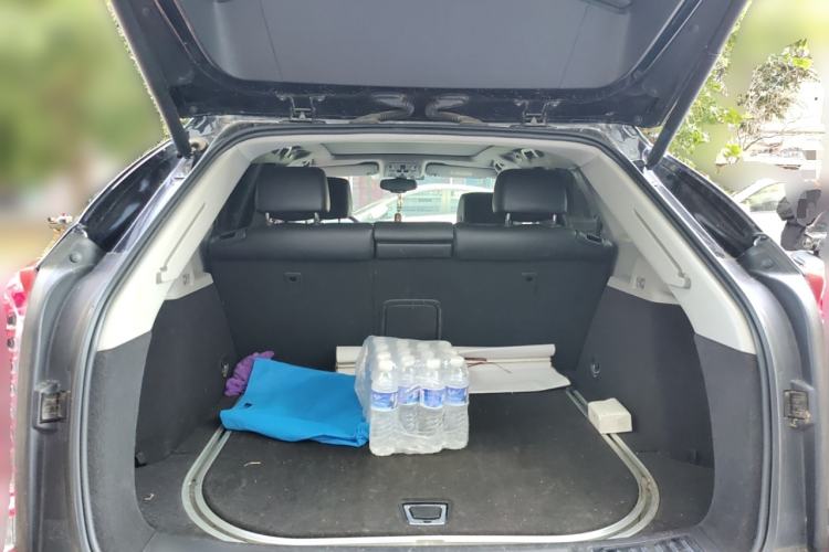 Used Cadillac SRX 2015 3.0L Elite Model Trunk