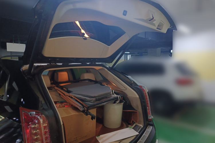 Used Cadillac SRX 2015 3.0L Elite Model Trunk