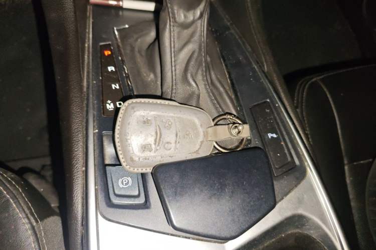 Used Cadillac SRX 2015 3.0L Elite Model Vehicle Key