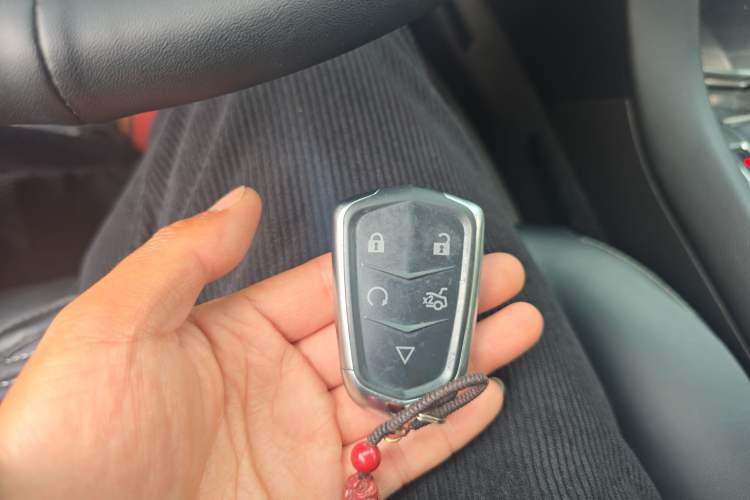 Used Cadillac SRX 2015 3.0L Comfort Version Vehicle Key