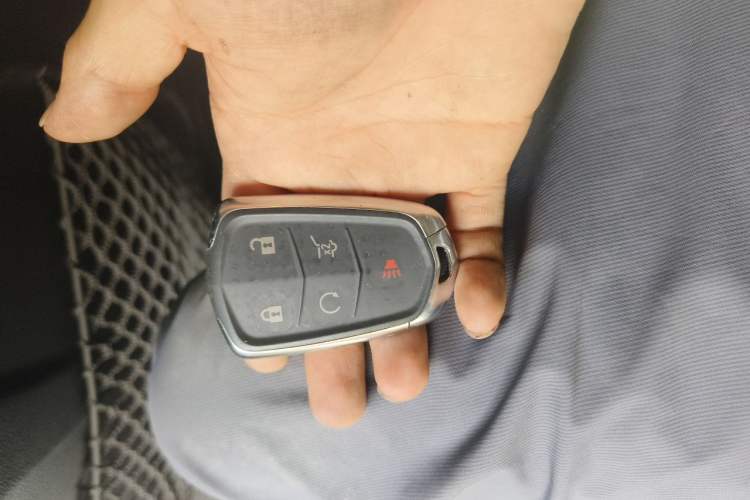 Used Cadillac SRX 2015 3.0L Elite Model Vehicle Key