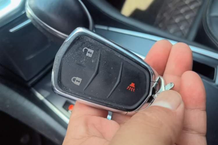 Used Cadillac SRX 2015 3.0L Comfort Version Vehicle Key