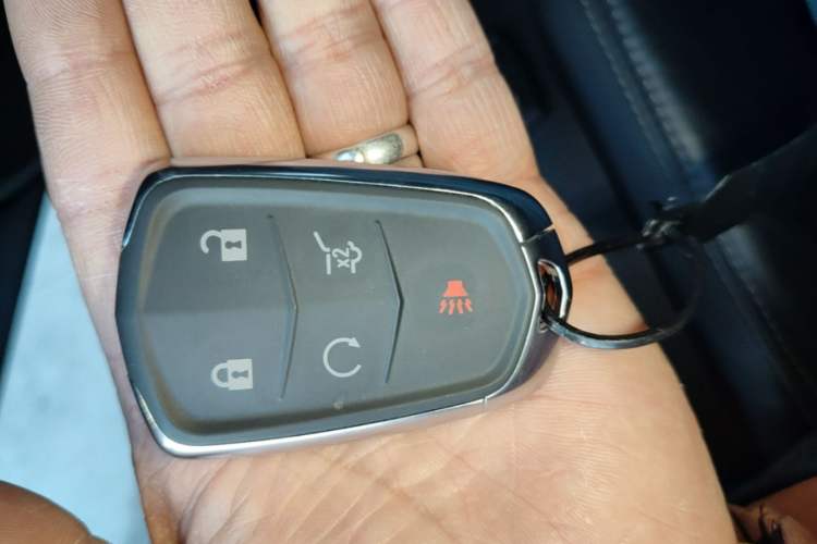 Used Cadillac SRX 2015 3.0L Elite Model Vehicle Key