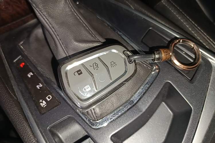 Used Cadillac SRX 2015 3.0L Elite Model Vehicle Key
