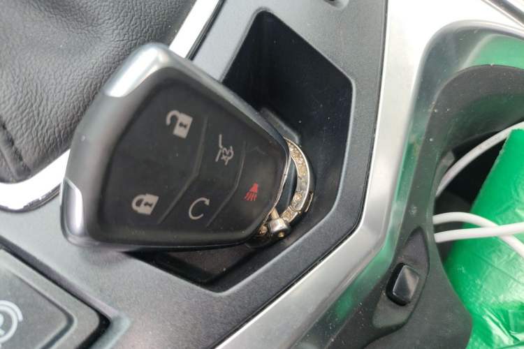 Used Cadillac SRX 2015 3.0L Elite Model Vehicle Key
