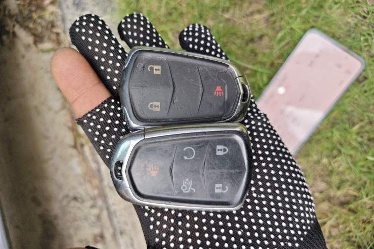 Used Cadillac SRX 2015 3.0L Comfort Version Vehicle Key