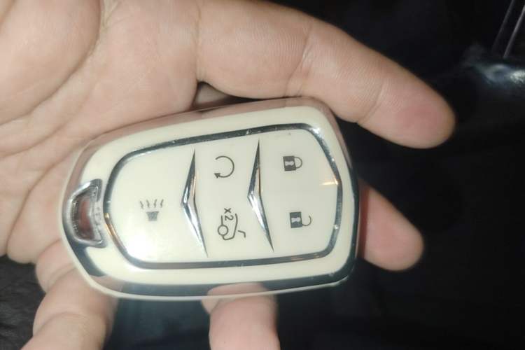 Used Cadillac SRX 2015 3.0L Elite Model Vehicle Key