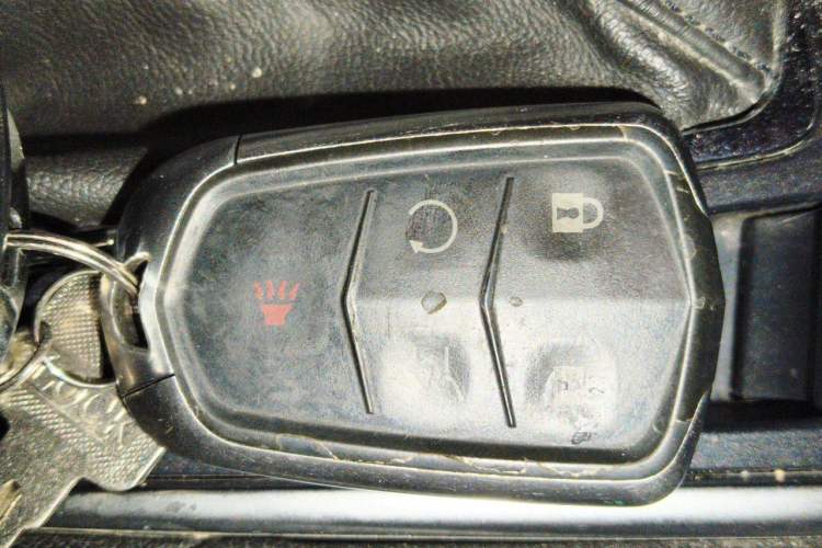 Used Cadillac SRX 2015 3.0L Elite Model Vehicle Key