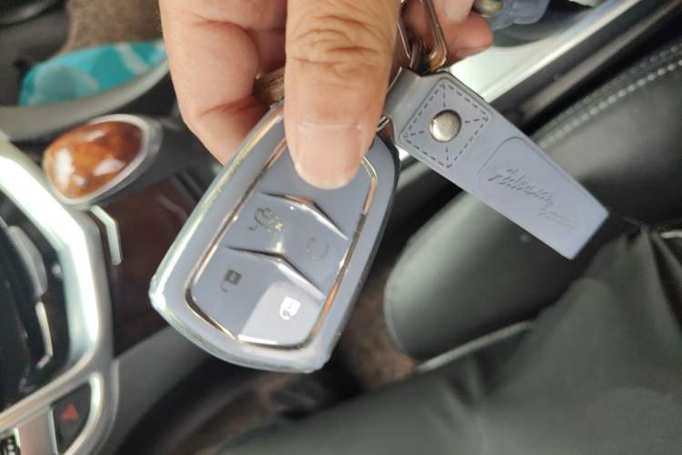 Used Cadillac SRX 2015 3.0L Elite Model Vehicle Key